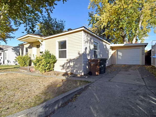 713-715 4th St, Clarkston, WA 99403