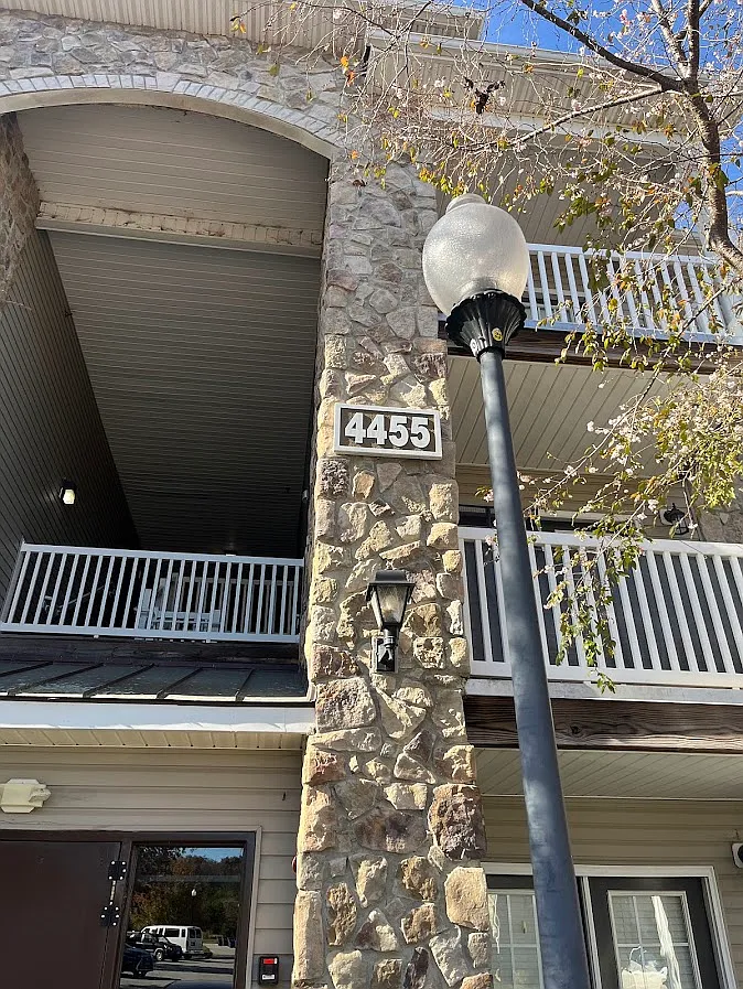 Building Photo - 4455 Brassfield Dr #307