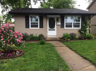 27 W Green St, Mascoutah, IL