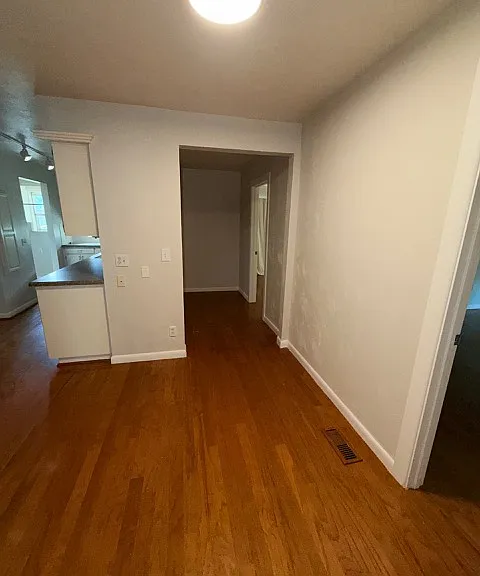 2406 W 10th Ave — Photo 16