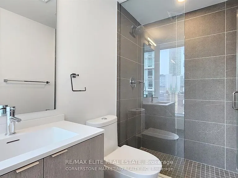 100 Queen St E #1815 — Photo 12
