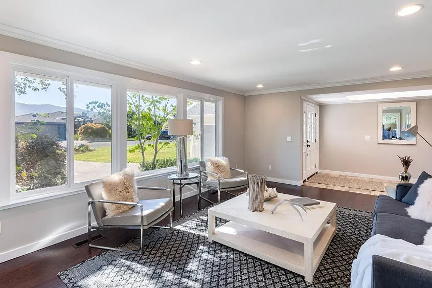 3 bed, 2411 sqft, $6,000 — Photo 4