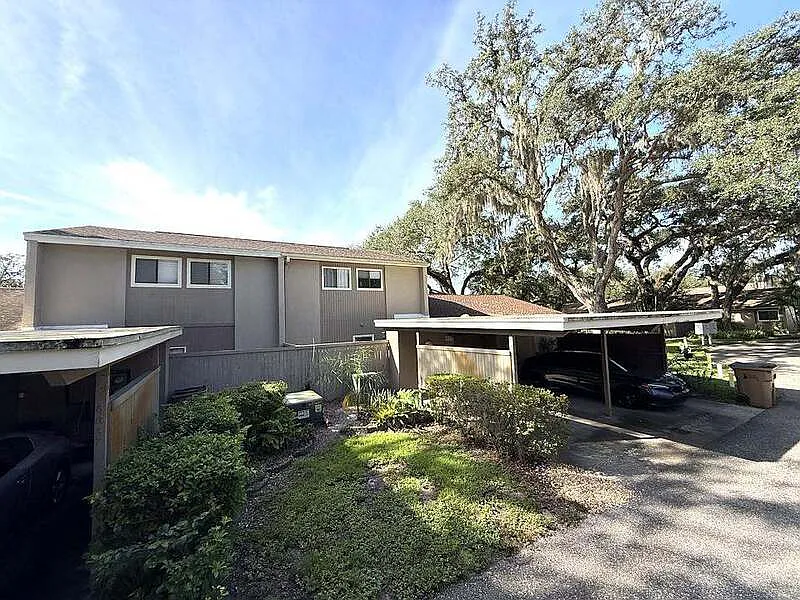 3 bed, 2.0 bath, 1260 sqft, $1,950 — Photo 3