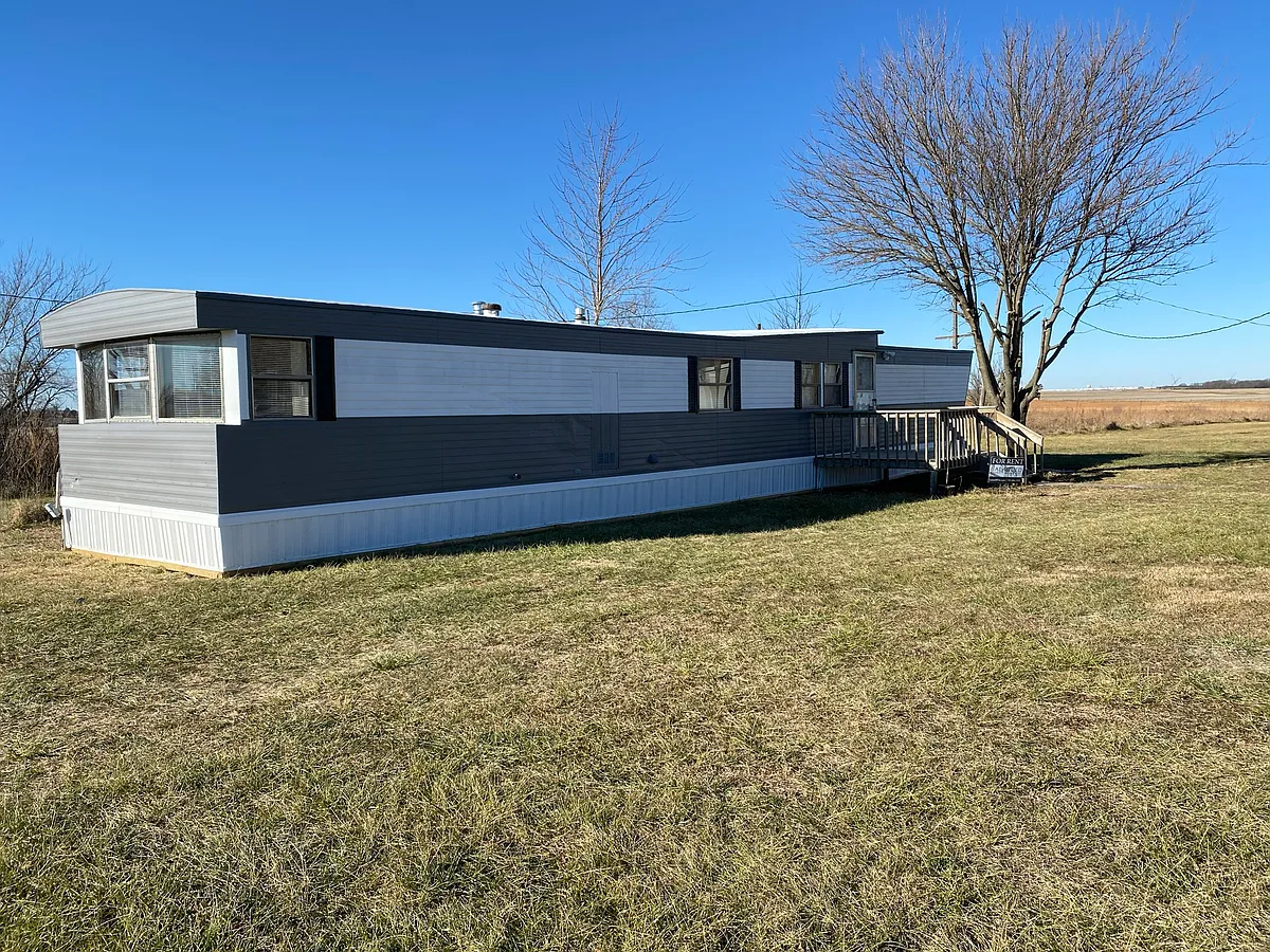 Building Photo - 148 SW 93rd St #4