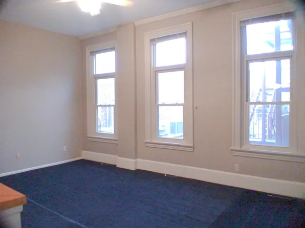 137 E High St APT 3, Pottstown, PA 19464