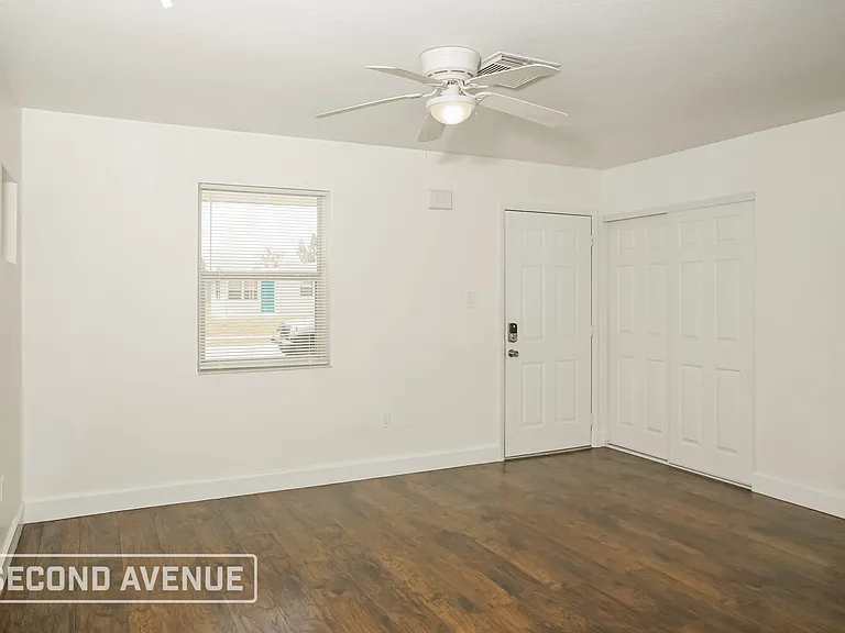8617 Shumock Ave — Photo 7