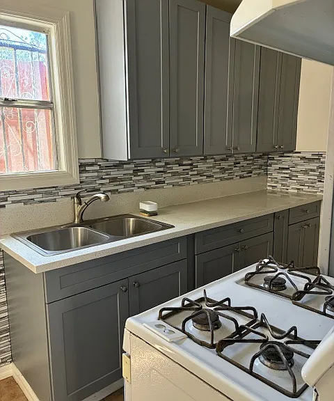 5221 Longfellow St #5221 — Photo 2