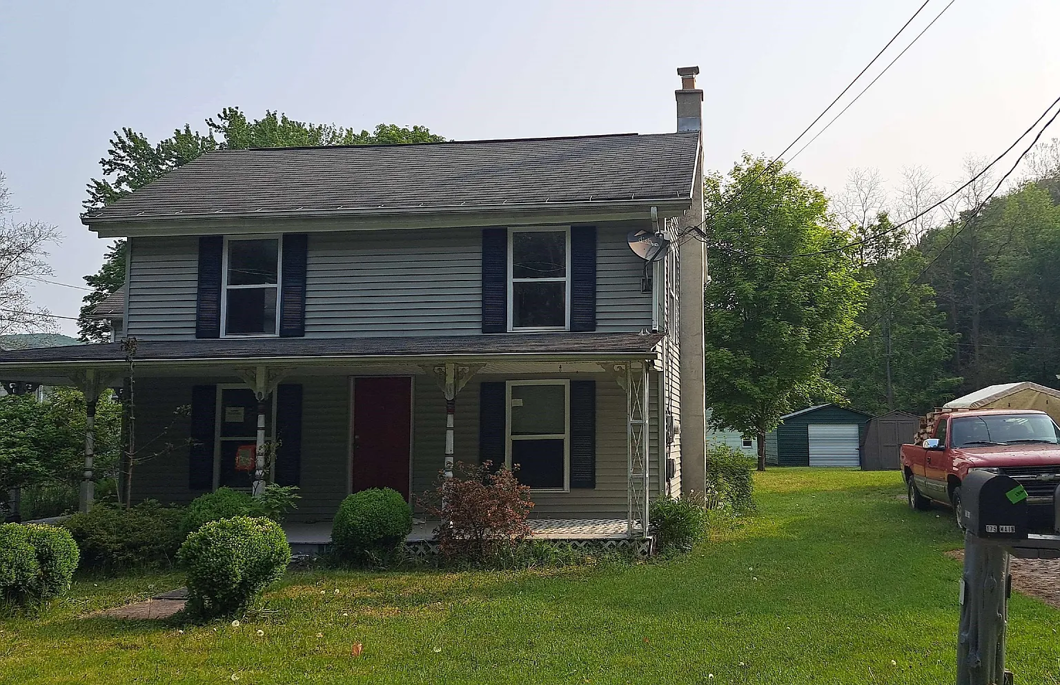 175 Main St photo 1