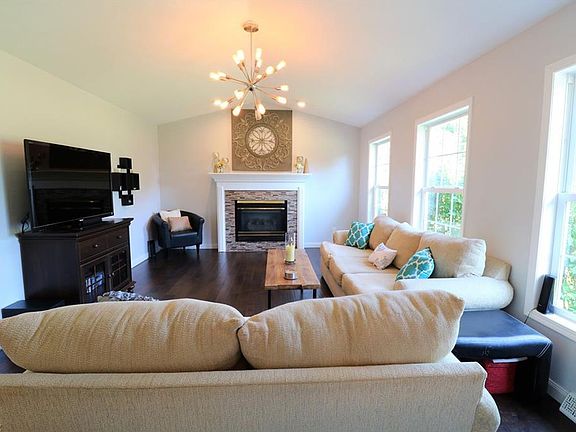 4th image of 3309 Colton Ct