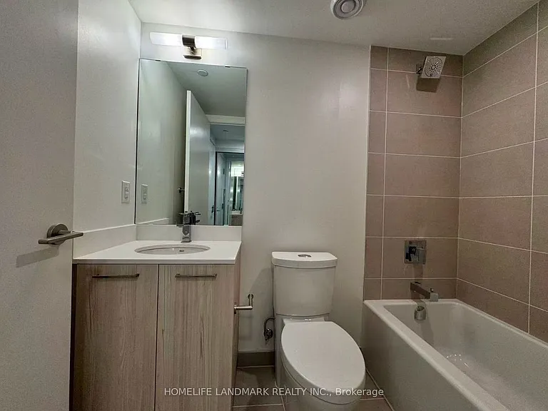 65 Mutual St #1307 — Photo 11