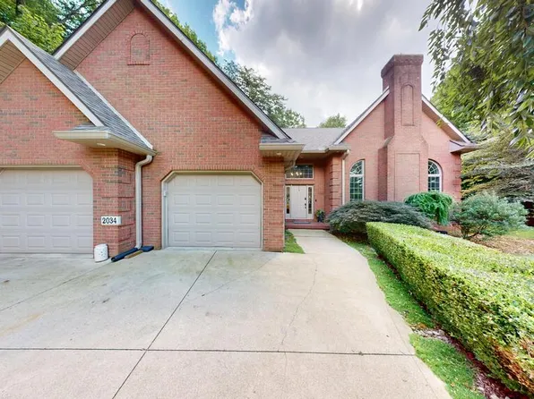 2034-2034 Satinwood Dr, Mansfield, OH 44903