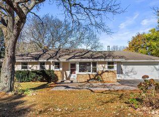 17308 W Observatory Rd, New Berlin, WI 53146