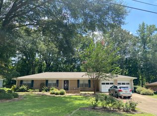 1537 Arcada Cir, Tupelo, MS 38804