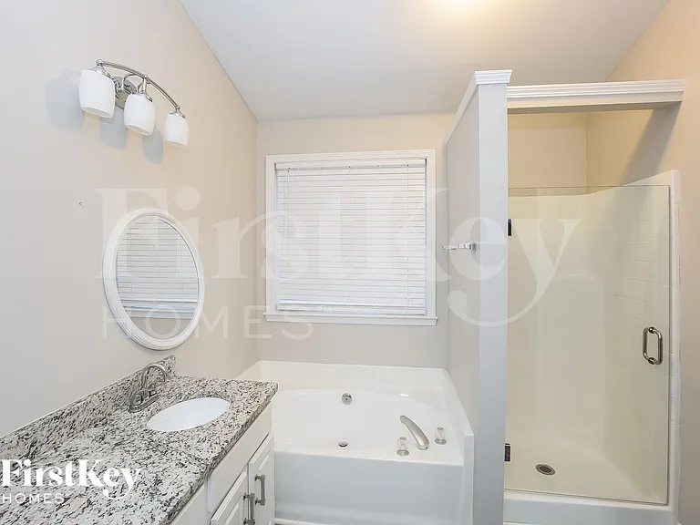 11300 Fox Hill Dr — Photo 11