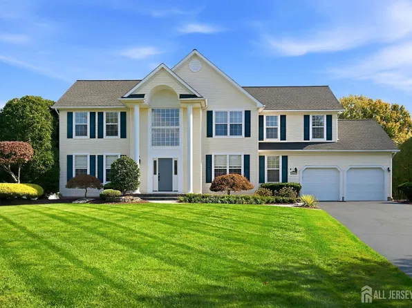 243 Ambiance Blvd, Freehold, NJ 07728