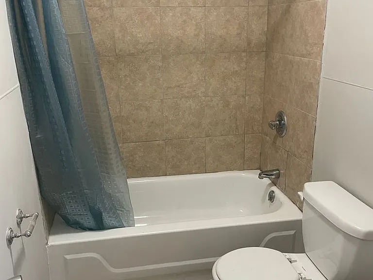 400 Spring St #402 — Photo 6