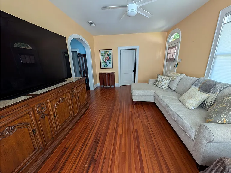 4823 Fannin Dr — Photo 12