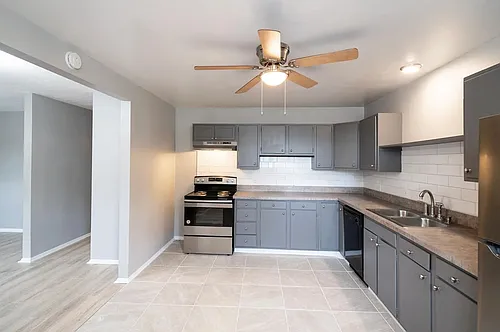 1801 Lincoln Ave Photo 1