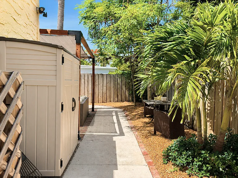 743 Park Pl — Photo 26