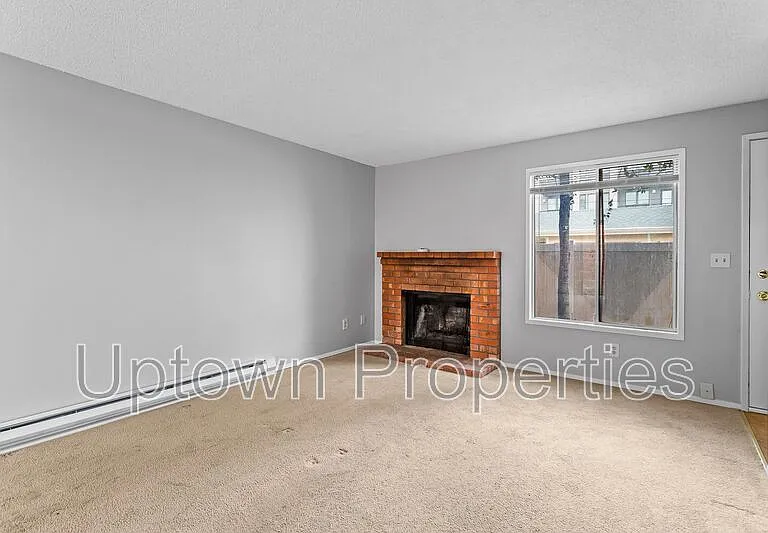8313 SE 17th Ave — Photo 4