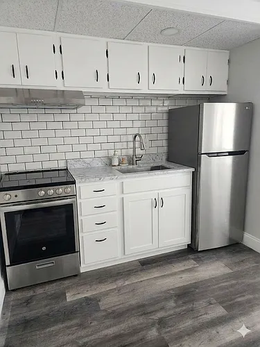 15 Maple Ave #B Photo 1 15 Maple Ave #B Photo 1