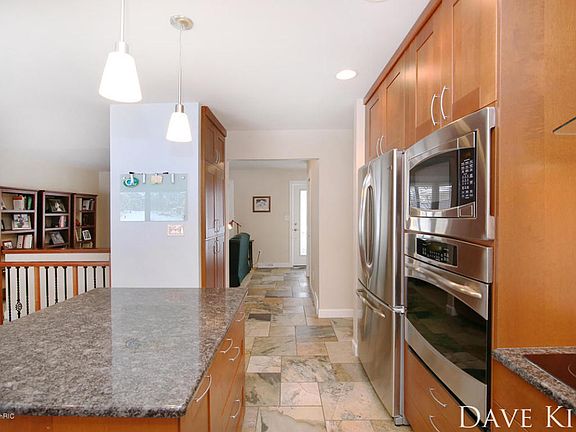 4th image of 6865 Glencreek Dr SE