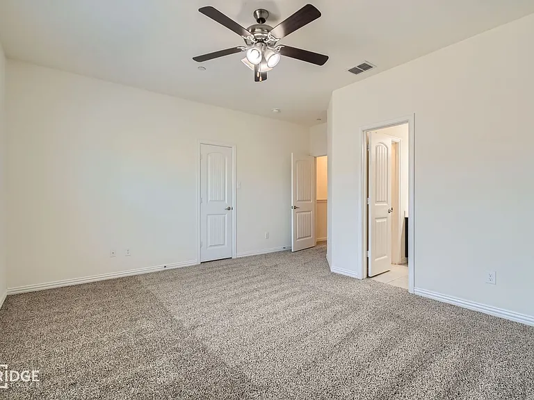 1412 Lake Crest Ln — Photo 15