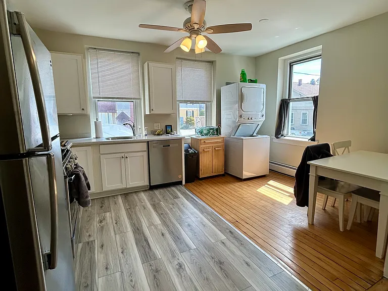 378 Thames St #6 — Photo 7