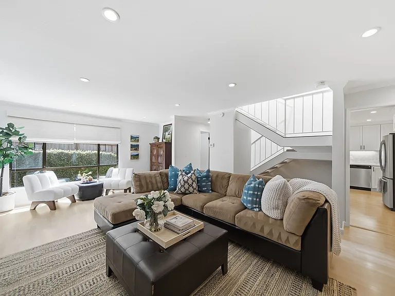 2411 Carlmont Dr #107 — Photo 12