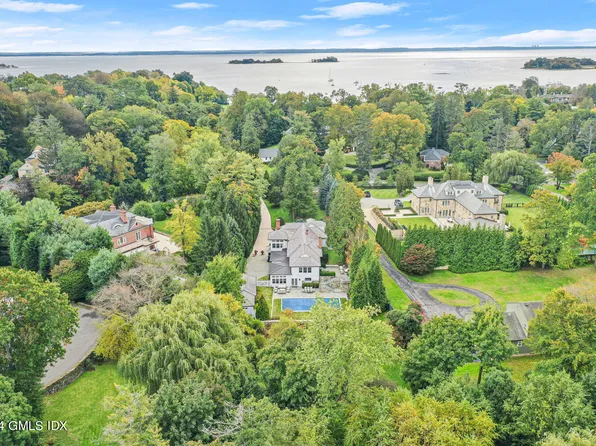 29 Field Point Dr, Greenwich, CT 06830