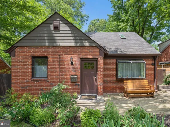 7220 16th Ave, Takoma Park, MD 20912
