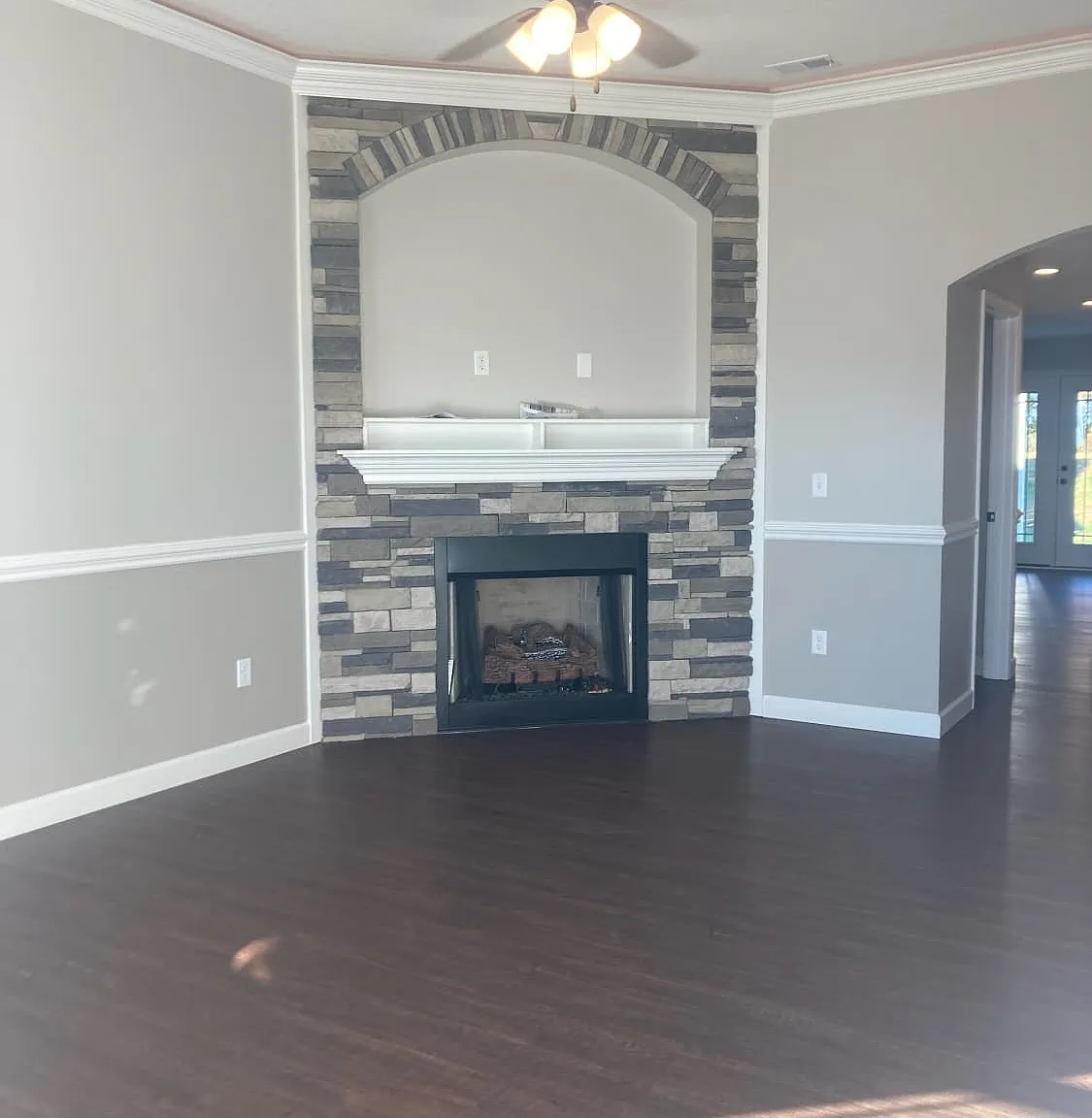3 bed, 1329 sqft, $1,870 — Photo 4