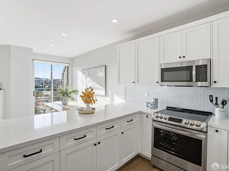 2060 Sutter St #502 — Photo 12