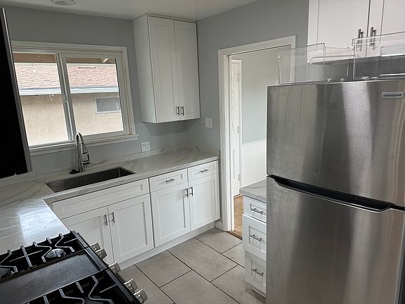 4th image of 1216 Huntington Dr #Dd