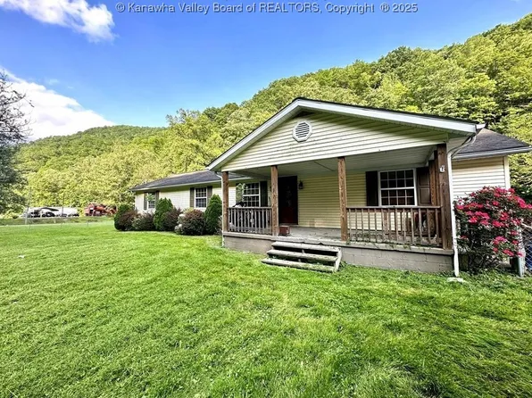 2763 Armstrong Creek Rd, Kimberly, WV 25118