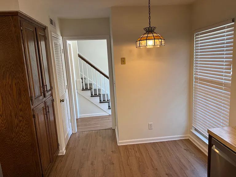 834 Brentwood Point — Photo 5