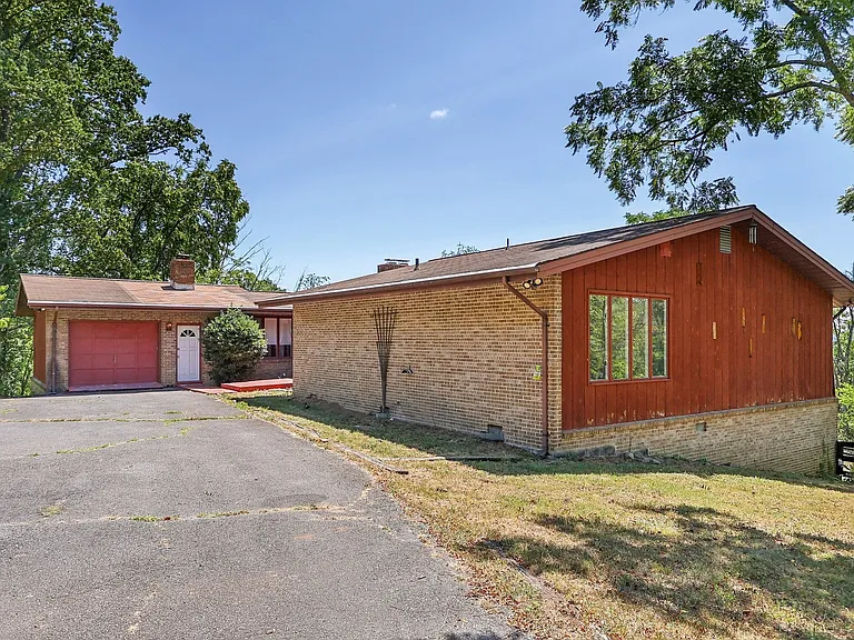 13266 Hazegrov Farm Ln — Photo 4