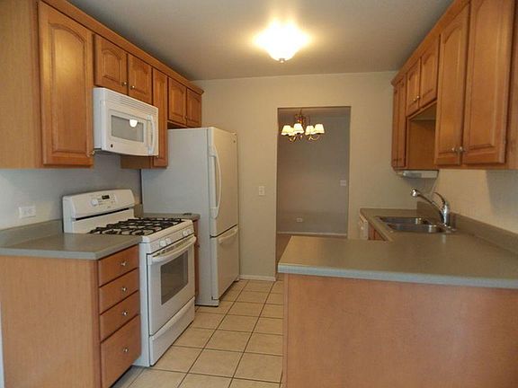 4th image of 277 Kings Mill Ct
