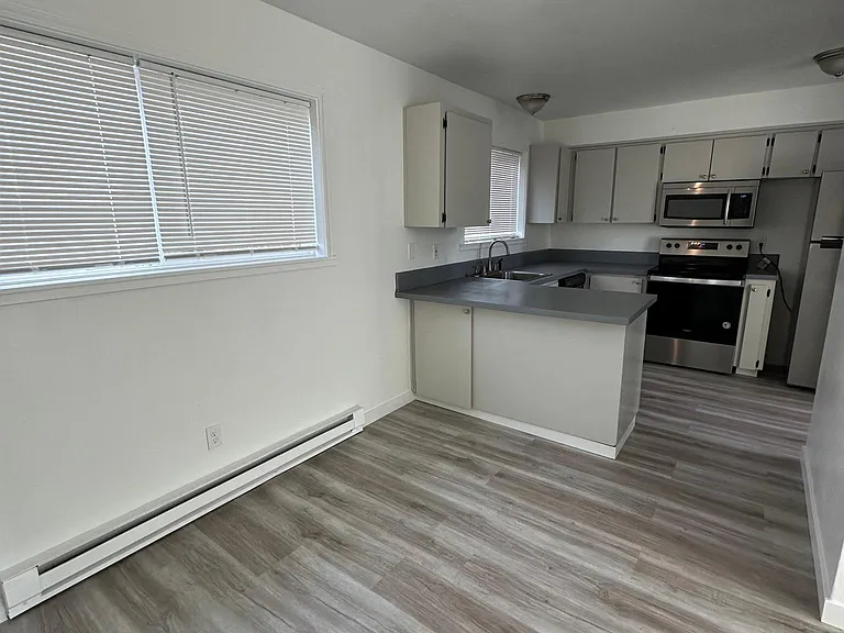 Stark Street Townhomes — Photo 36