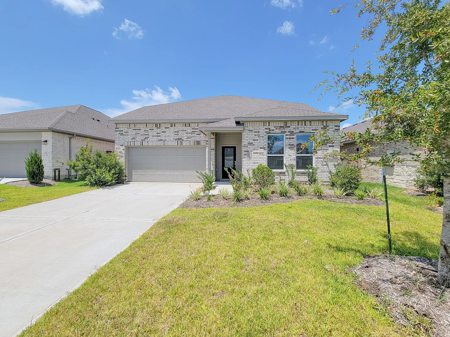 5 bed, 3244 sqft, $3,000 — Photo 2