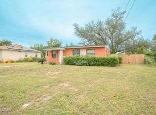 2214 Edgewood Dr, Panama City, FL 32405