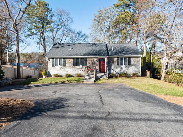 82 Lake Drive, Pocasset, MA 02559
