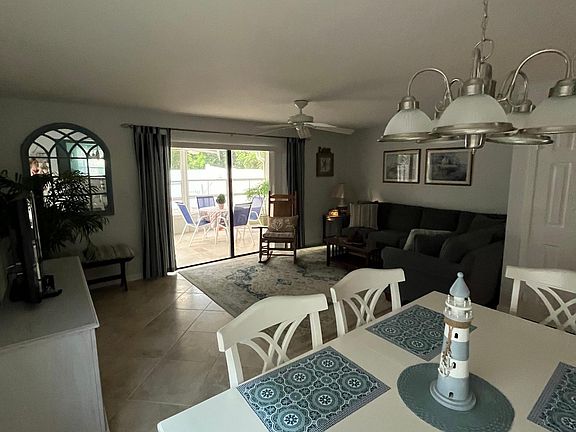 4th image of 440 Sailfish Ave #440