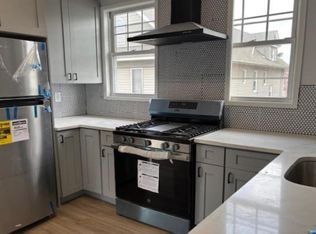 203 Main St FLOOR 2, East Rutherford, NJ 07073