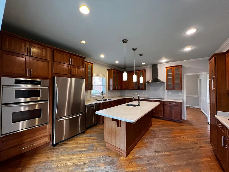 1100 Stowbridge Ln — Photo 12