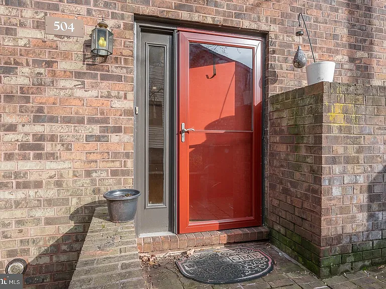504 Mountainview Dr — Photo 36