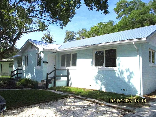921 Daytona Ave Photo 1