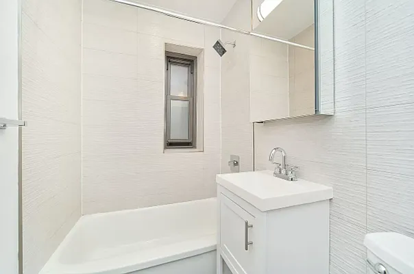 Rented by Living New York | media 12