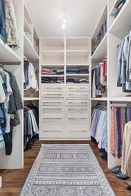 Rented by Compass | media 7