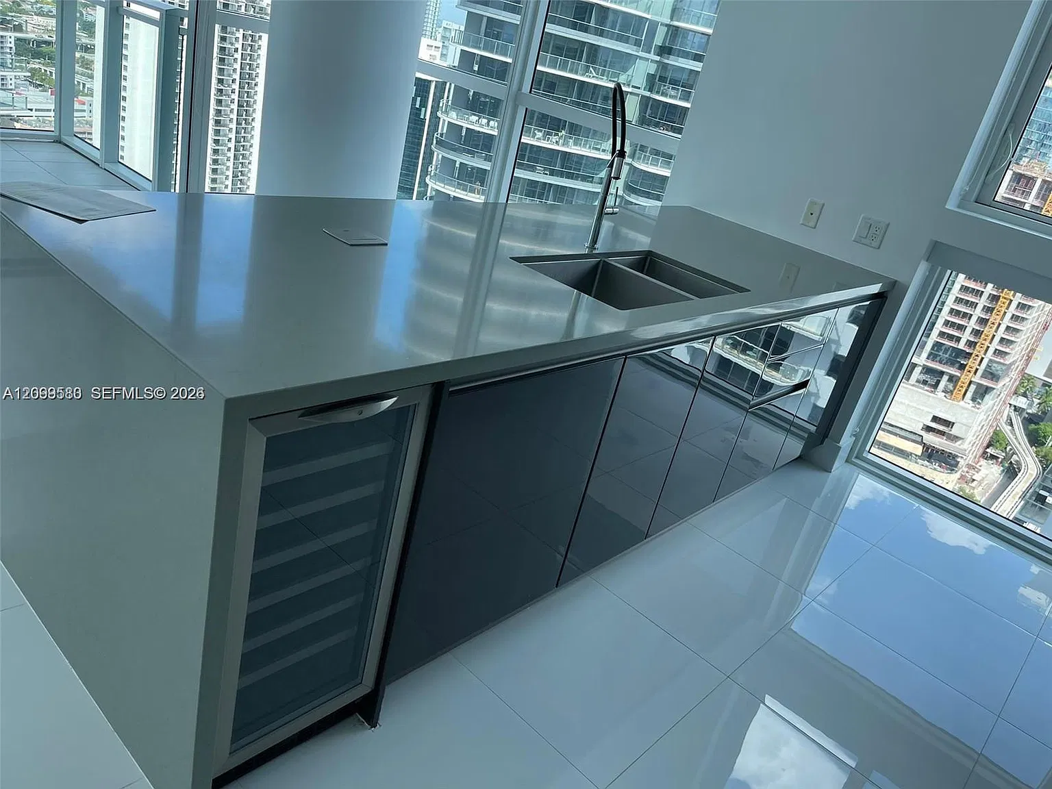 The Bondo (1080 Brickell) — Photo 4
